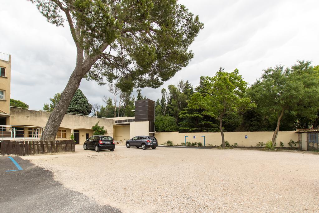 Ymca Villeneuve Les Avignon Hotel Exterior foto